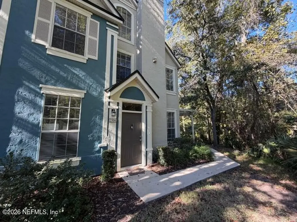 13703 Richmond Park Drive N Jacksonville FL 32224