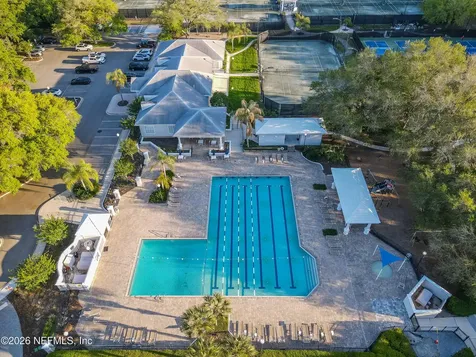 1326 Charter Court E Jacksonville FL 32225