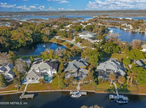1326 Charter Court E Jacksonville FL 32225