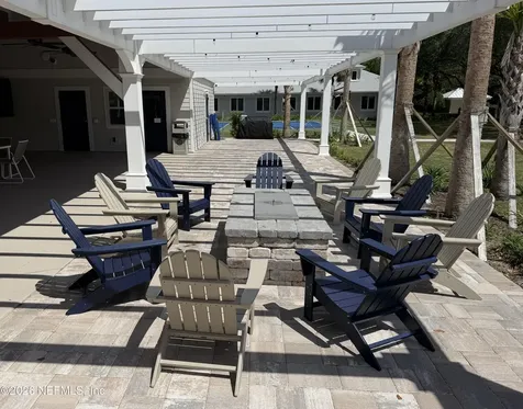 1326 Charter Court E Jacksonville FL 32225