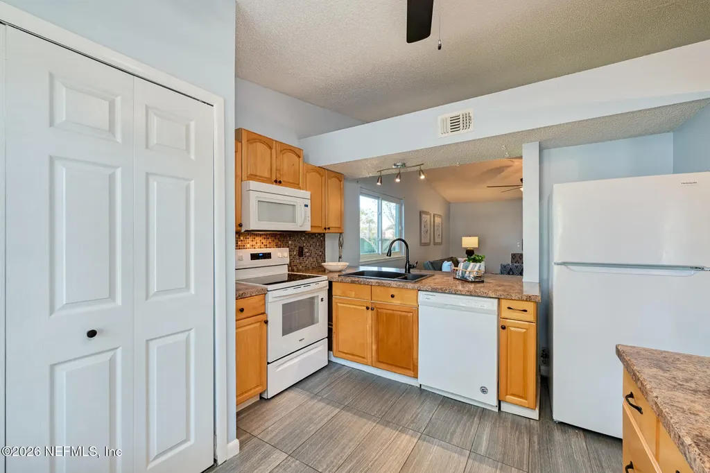 582 Aquatic Drive Atlantic Beach FL 32233