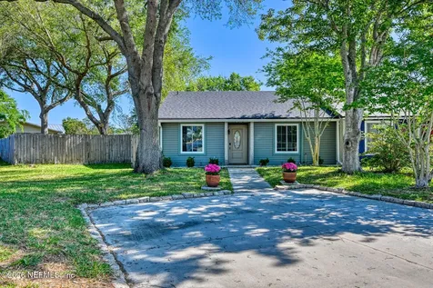 582 Aquatic Drive Atlantic Beach FL 32233