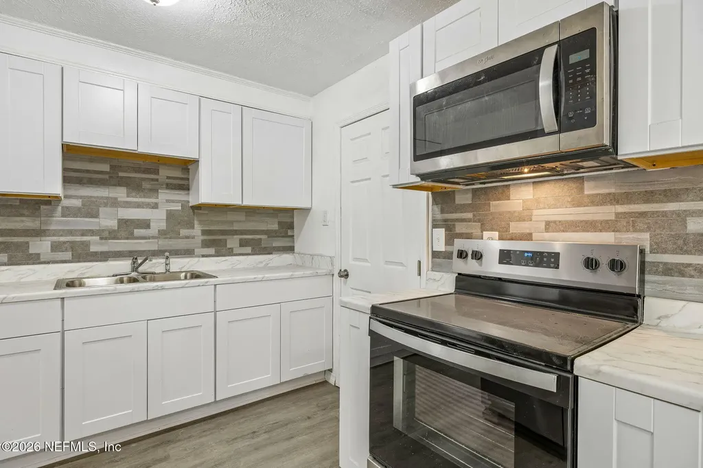 3304 Division Street Jacksonville FL 32209