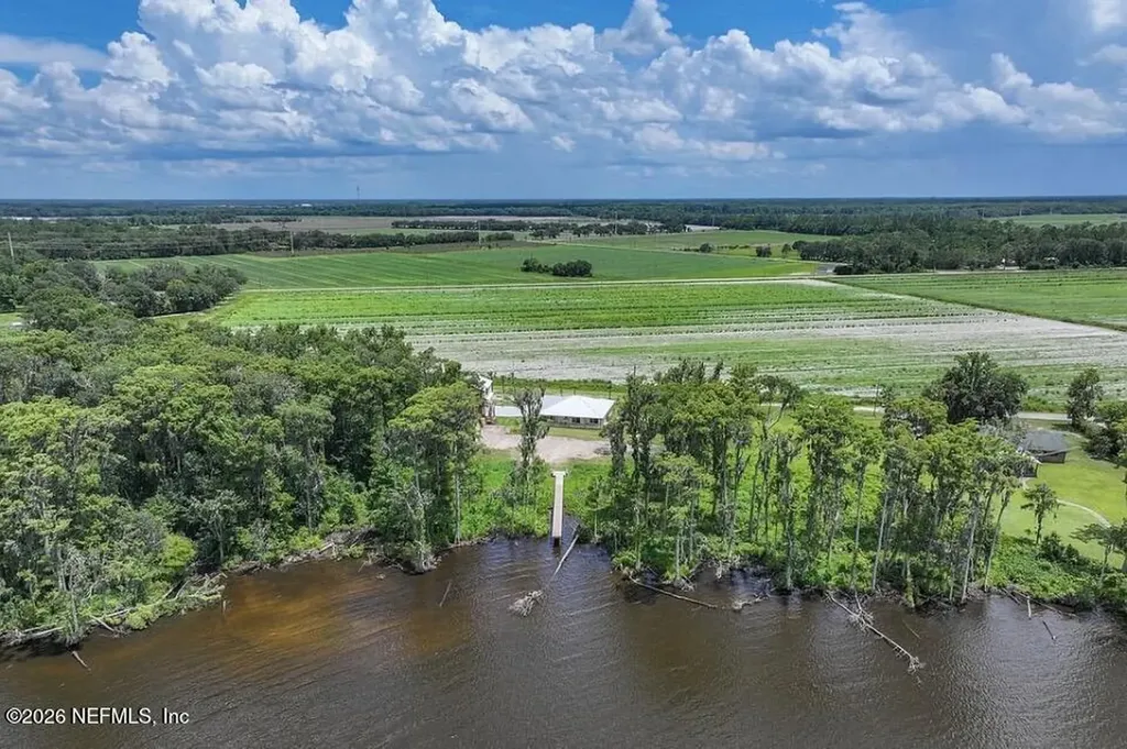 159 Mays Cove Road East Palatka FL 32131