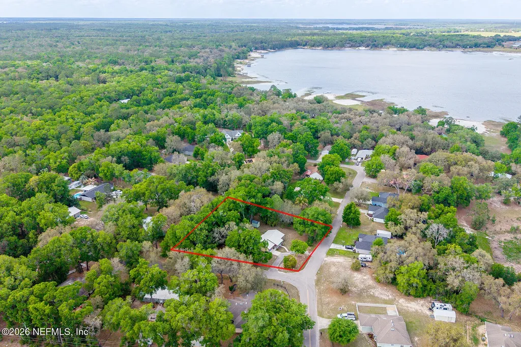 102 Swans Nest Circle Melrose FL 32666
