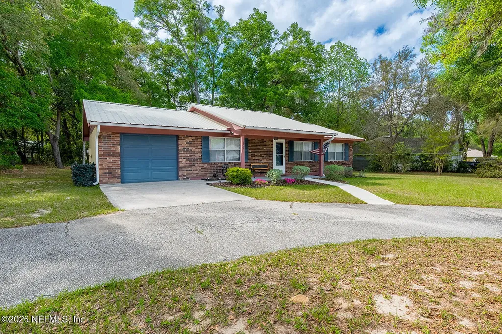 102 Swans Nest Circle Melrose FL 32666