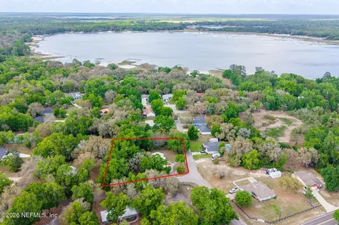 102 Swans Nest Circle Melrose FL 32666