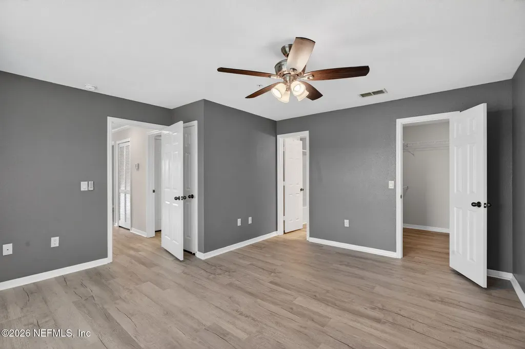 7800 Point Meadows Drive Jacksonville FL 32256