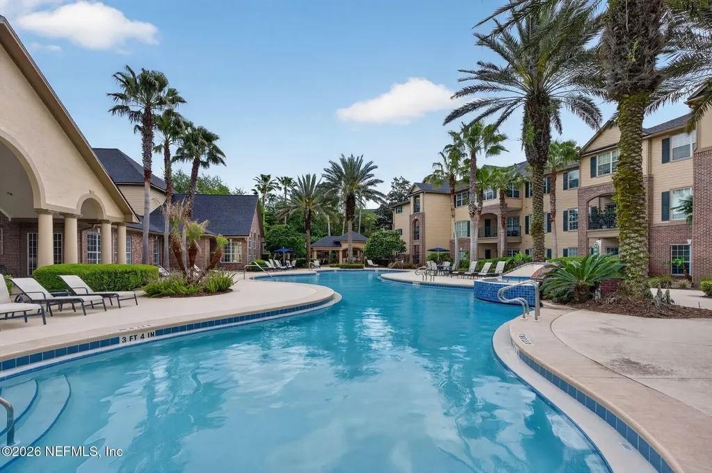 7800 Point Meadows Drive Jacksonville FL 32256