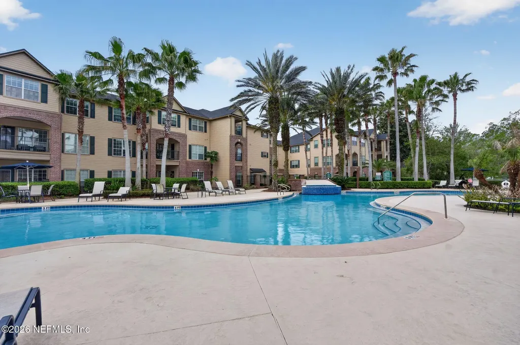 7800 Point Meadows Drive Jacksonville FL 32256