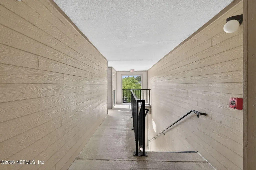 7800 Point Meadows Drive Jacksonville FL 32256