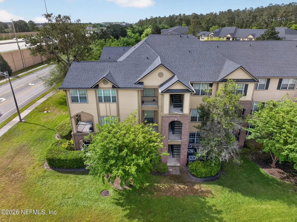 7800 Point Meadows Drive Jacksonville FL 32256