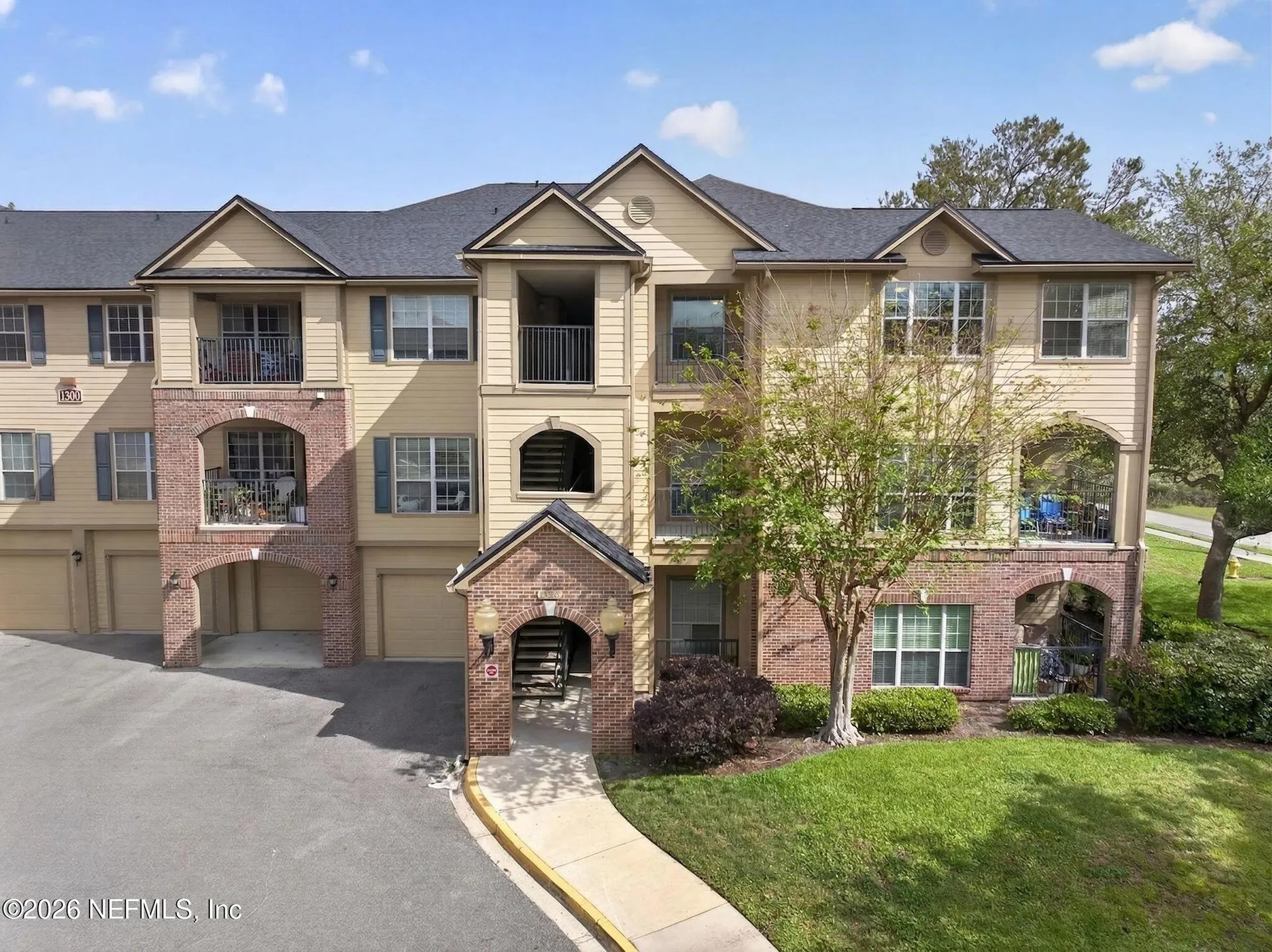 7800 Point Meadows Drive Jacksonville FL 32256