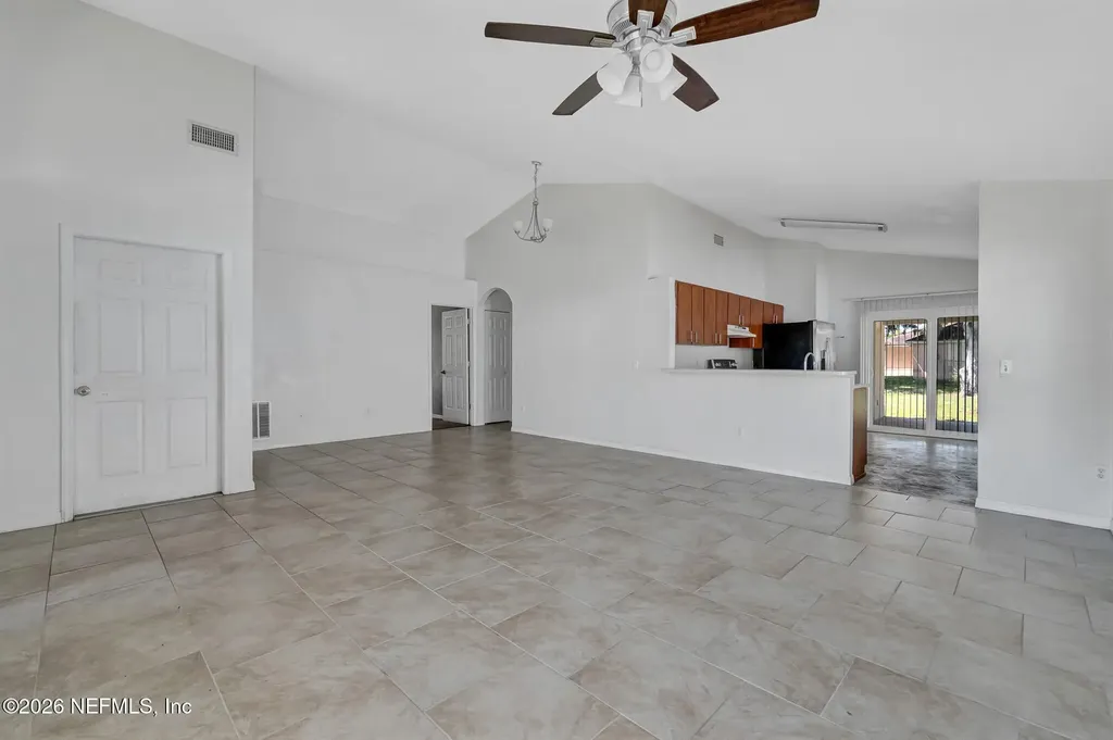 646 Whitehall Street Daytona Beach FL 32114