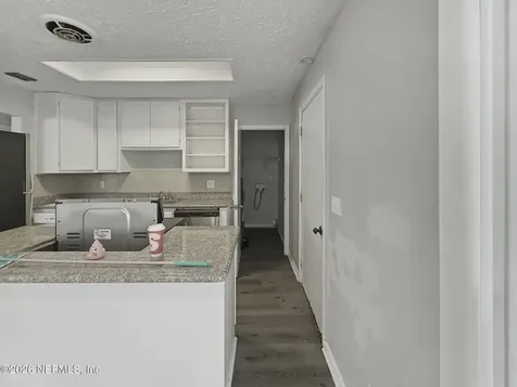7632 Hillside Drive Jacksonville FL 32221