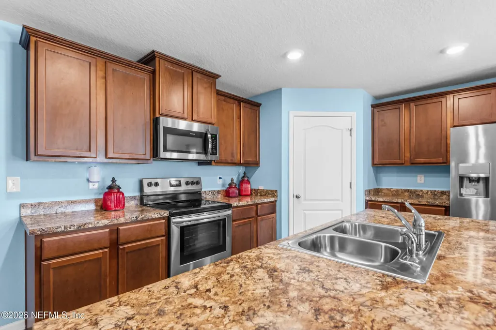 2432 Sea Palm Avenue Jacksonville FL 32218