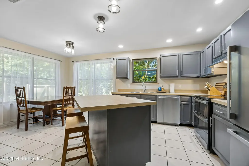 1476 Rivergate Drive Jacksonville FL 32223