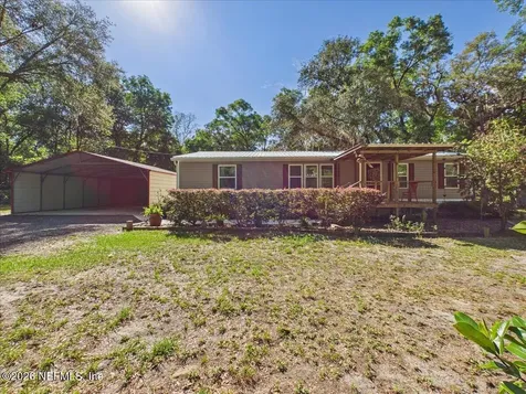 1038 Coral Farms Road Florahome FL 32140