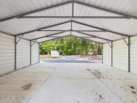 1038 Coral Farms Road Florahome FL 32140