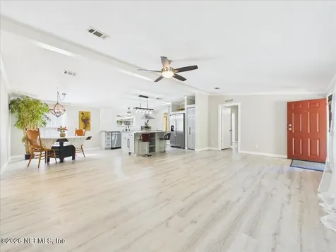 1038 Coral Farms Road Florahome FL 32140