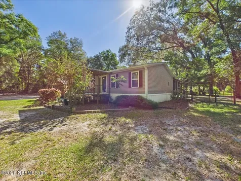 1038 Coral Farms Road Florahome FL 32140