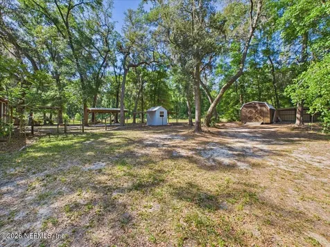 1038 Coral Farms Road Florahome FL 32140