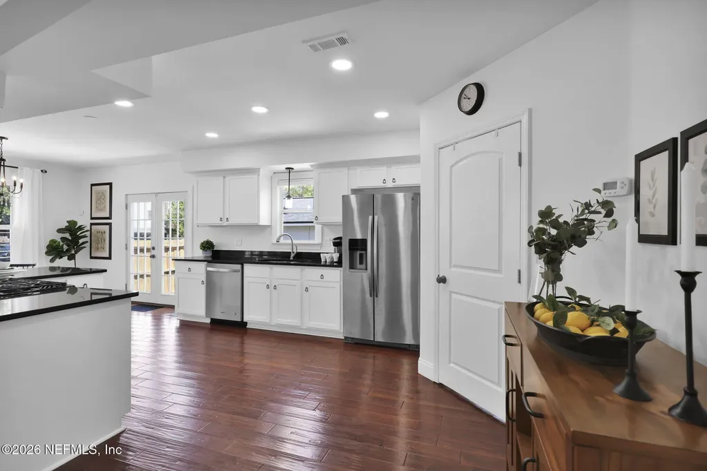 1461 Le Baron Avenue Jacksonville FL 32207