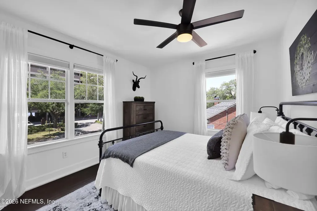 1461 Le Baron Avenue Jacksonville FL 32207