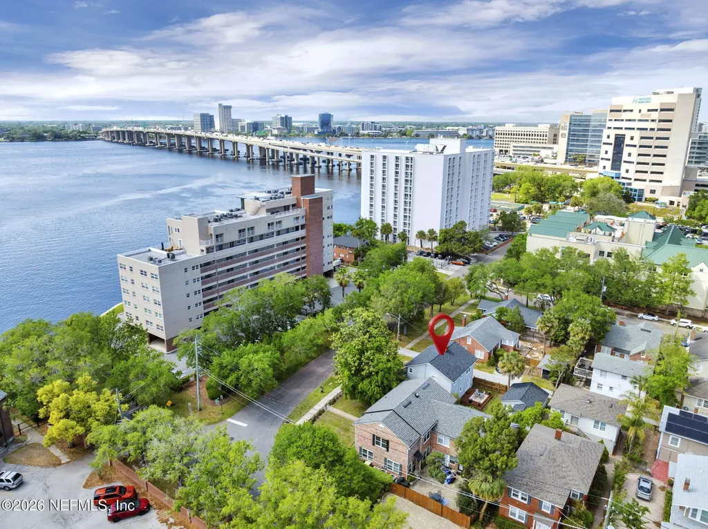 1461 Le Baron Avenue Jacksonville FL 32207