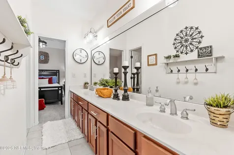 1795 Colonial Drive Green Cove Springs FL 32043