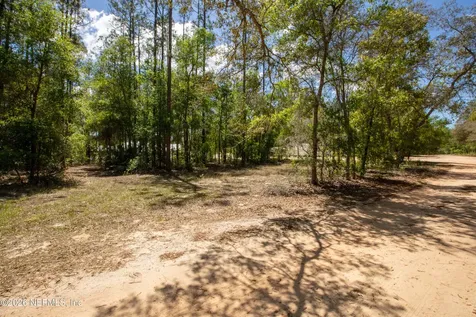 111 Gator Trail Melrose FL 32666