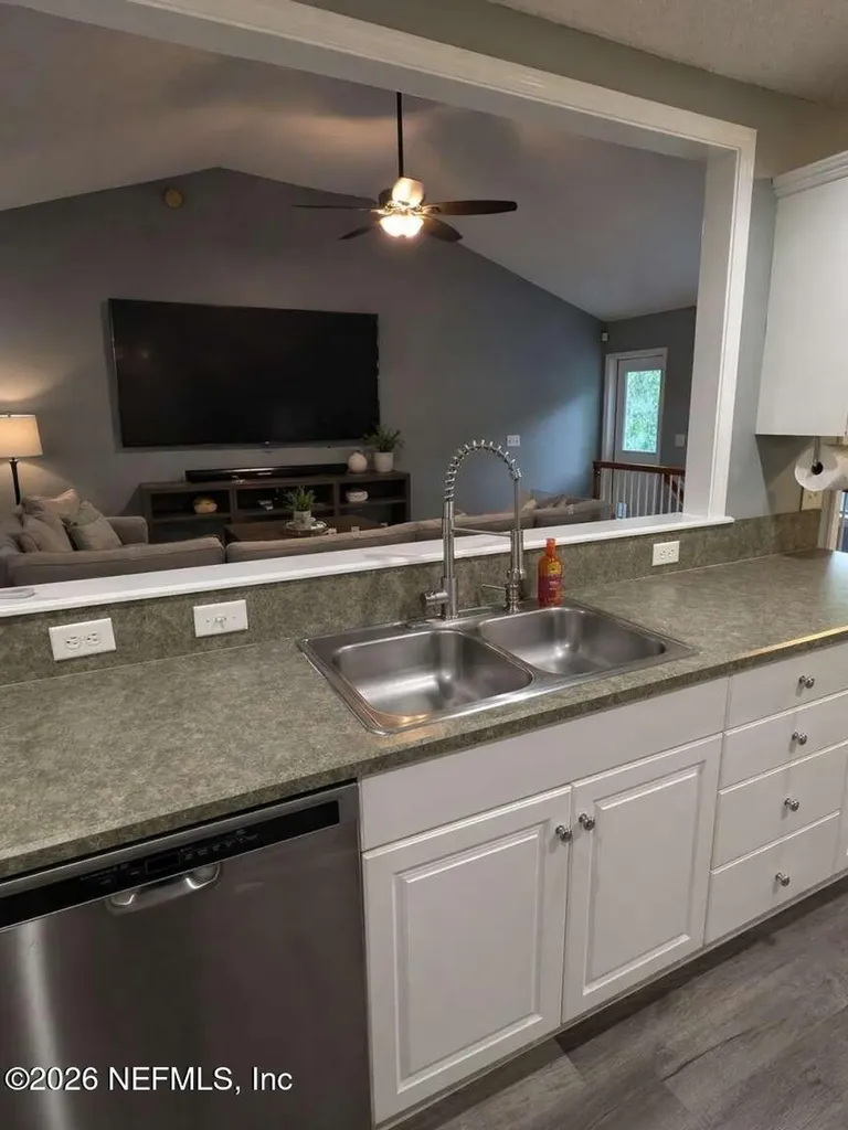 3374 Millcrest Place Jacksonville FL 32277