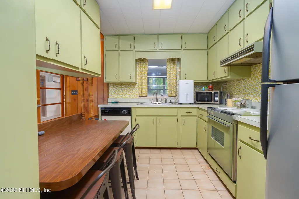 202 Saint Johns Drive Palatka FL 32177