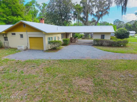 202 Saint Johns Drive Palatka FL 32177
