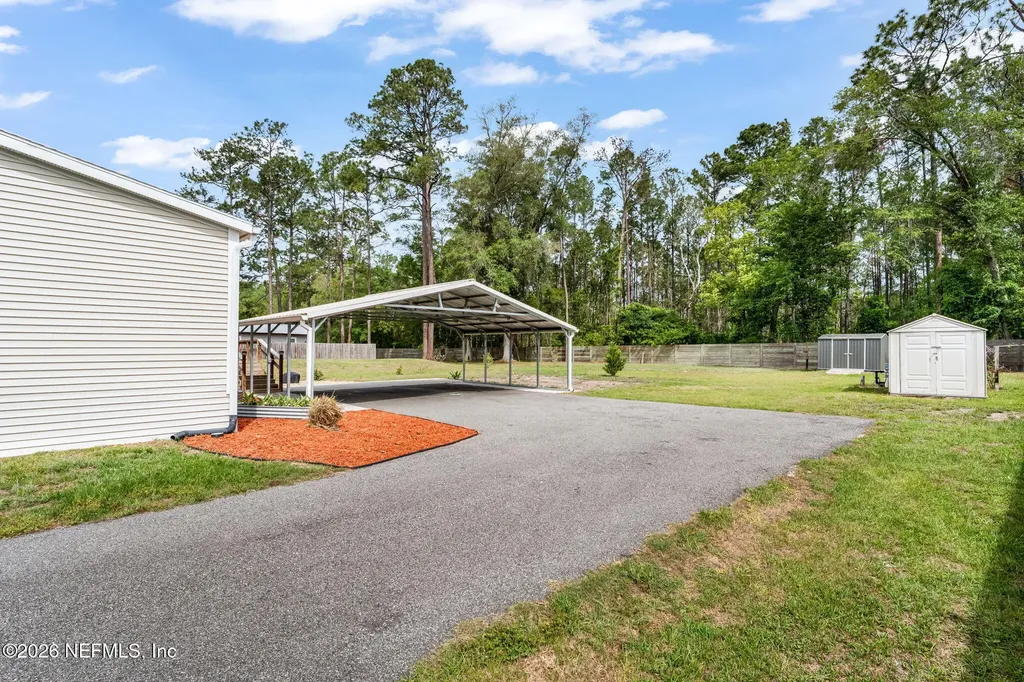 5823 George Hodges Road Macclenny FL 32063