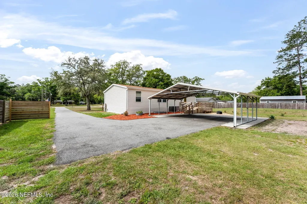 5823 George Hodges Road Macclenny FL 32063