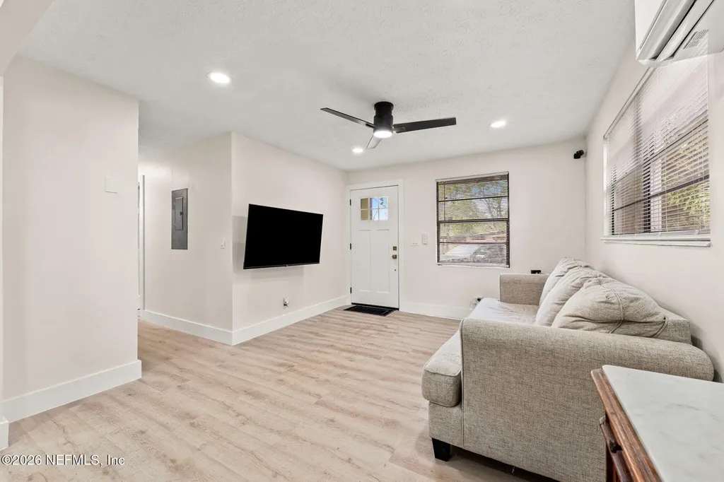 3557 Dillon Street Jacksonville FL 32254