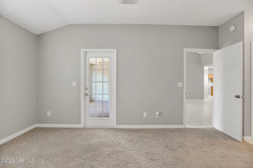 6101 4th Manor W Palatka FL 32177