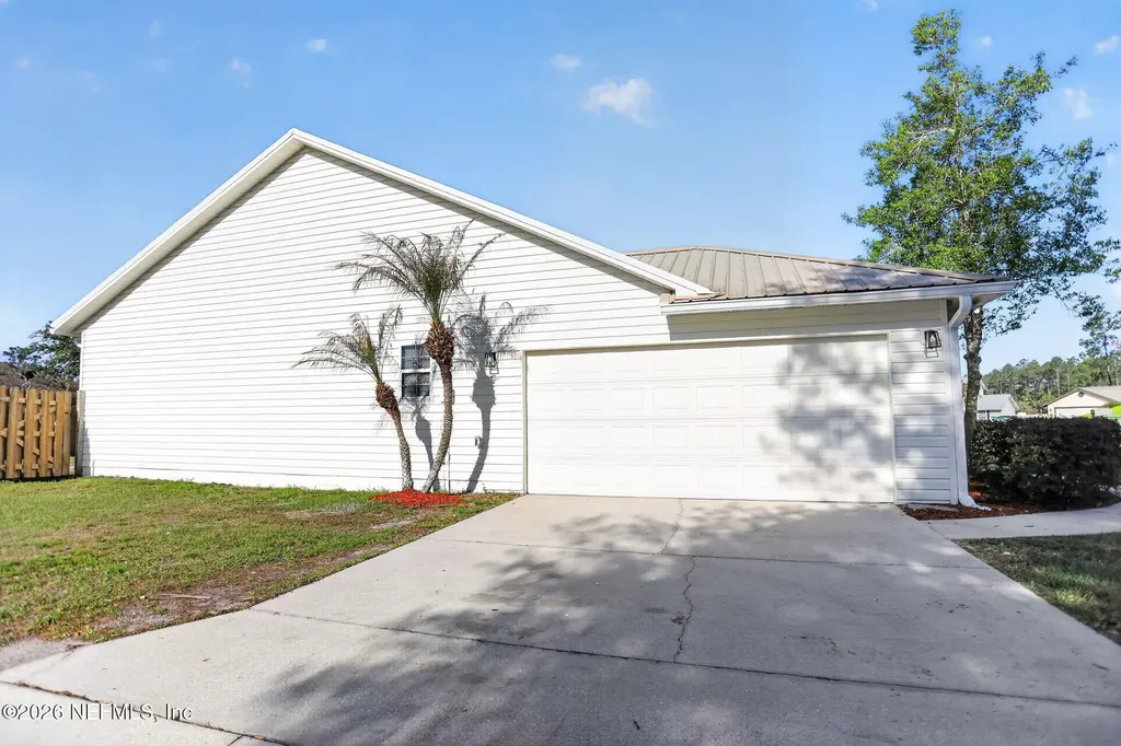6101 4th Manor W Palatka FL 32177