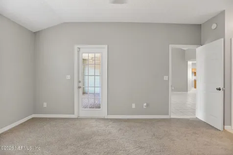 6101 4th Manor W Palatka FL 32177