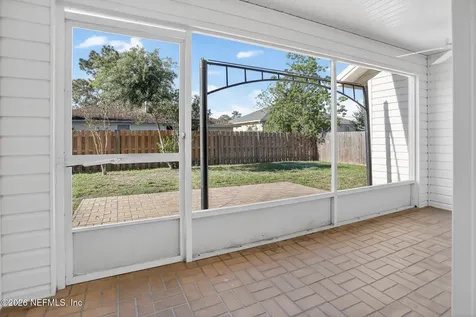 6101 4th Manor W Palatka FL 32177