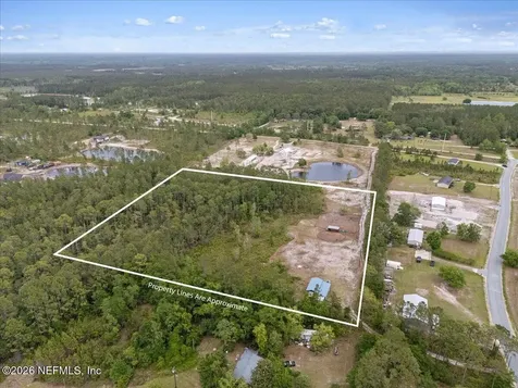 33517 Meadows Lane Callahan FL 32011