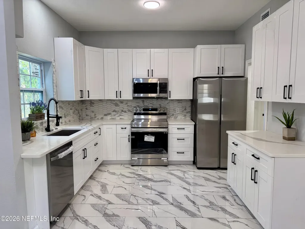 5150 Pennant Court Jacksonville FL 32244