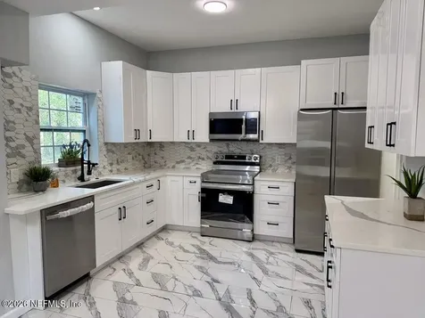 5150 Pennant Court Jacksonville FL 32244