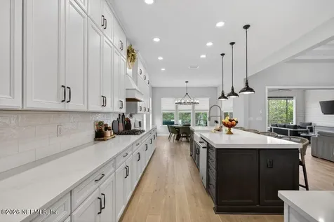 137 Tradesman Lane St. Johns FL 32259