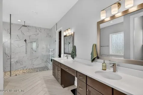 137 Tradesman Lane St. Johns FL 32259