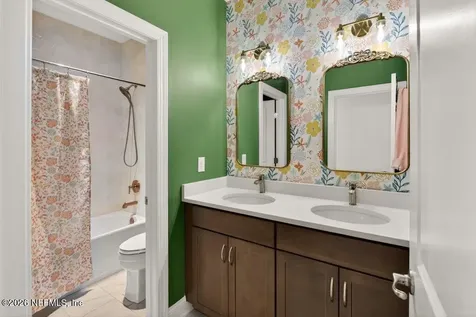 137 Tradesman Lane St. Johns FL 32259