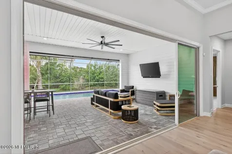 137 Tradesman Lane St. Johns FL 32259