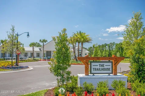137 Tradesman Lane St. Johns FL 32259