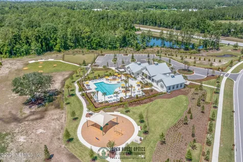 137 Tradesman Lane St. Johns FL 32259